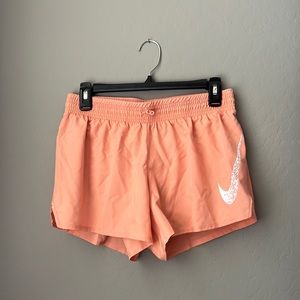 Women’s Nike Dri-Fit Swoosh Mid-Rise Brief-Lined Running Shorts Size Small